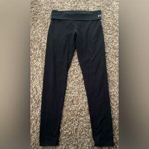 Victoria’s Secret Black Yoga Angel Wings Foldover Waist Leggings Petite Short